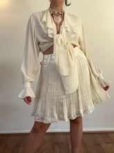 Load image into Gallery viewer, Vintage Y2K Morgan de Toi Ivory Silk Midi Skirt
