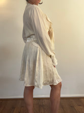 Load image into Gallery viewer, Vintage Y2K Morgan de Toi Ivory Silk Midi Skirt
