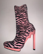 Load image into Gallery viewer, KENZO X H&amp;M Pink Zebra Boots

